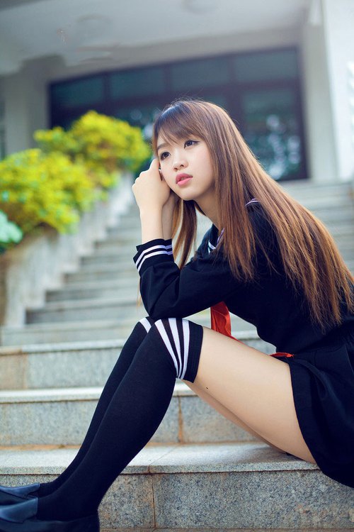 暴雨中的F1:湿滑赛道考验车手技艺,f1赛车雨天比赛