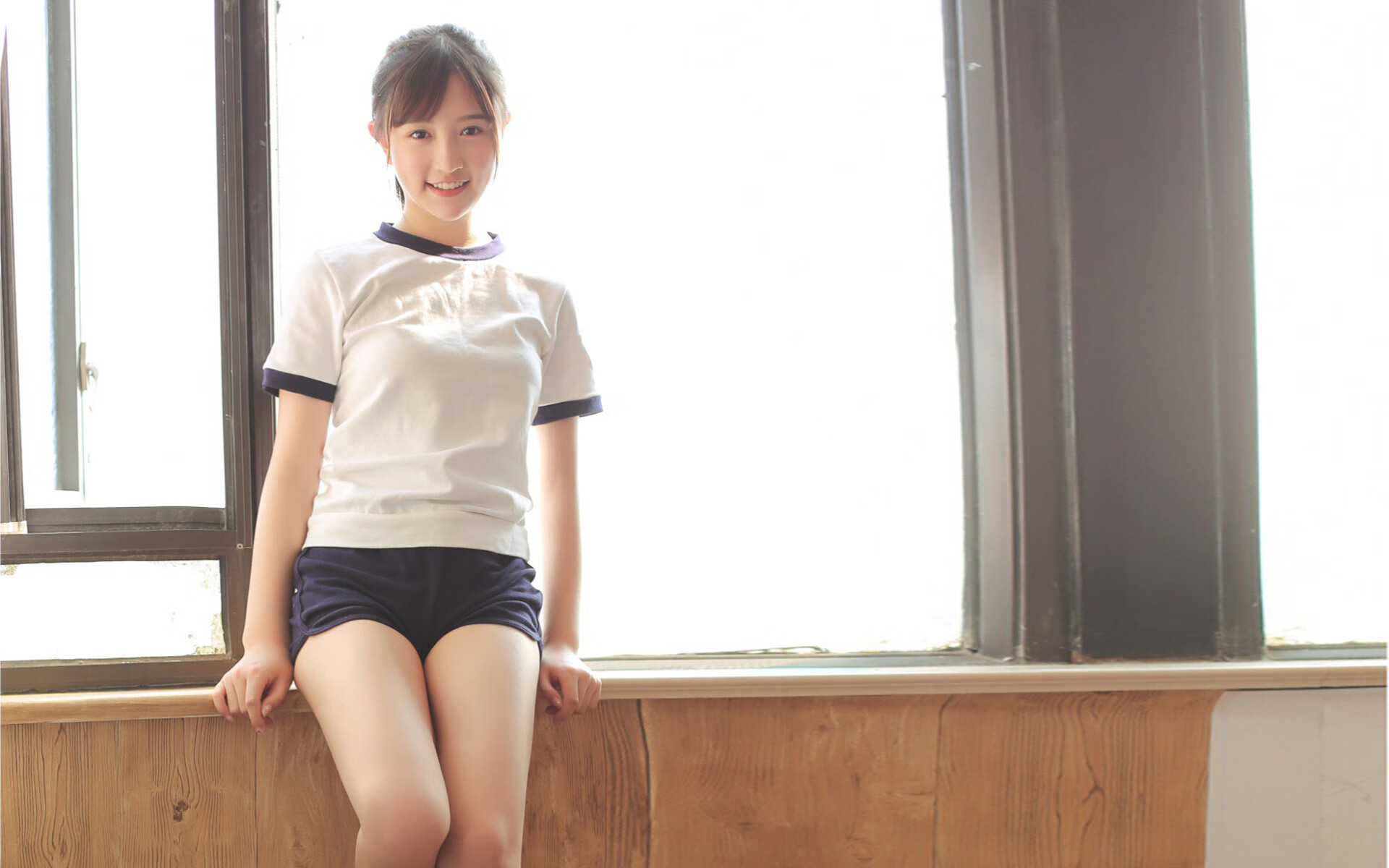 《湖人季后赛前景分析:詹姆斯和戴维斯能否带队走得更远?》,湖人顶薪续约戴维斯